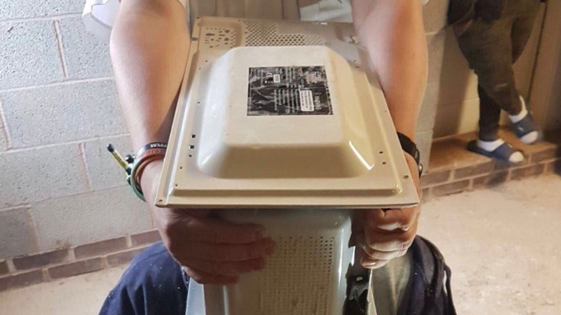 skynews-microwave-head_4176760.jpg