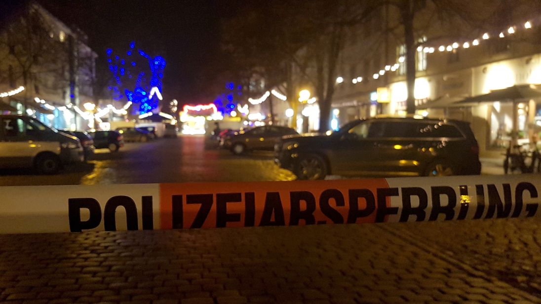German police defuse bomb near Christmas market German police defuse bomb near Christmas market