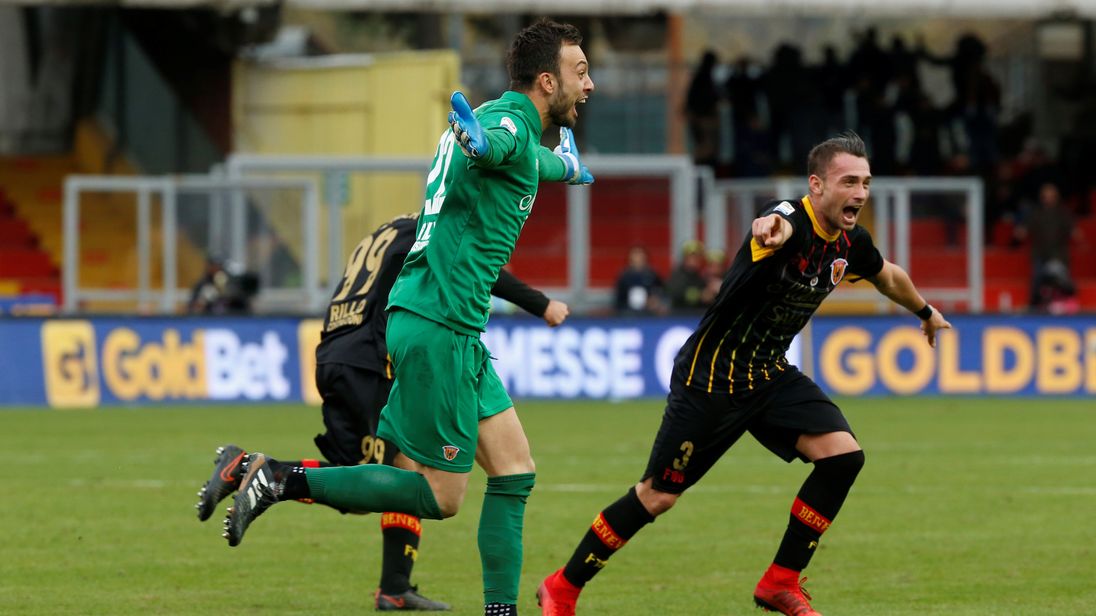 Brignoli became the first goalkeeper to score in Serie A for 16 years