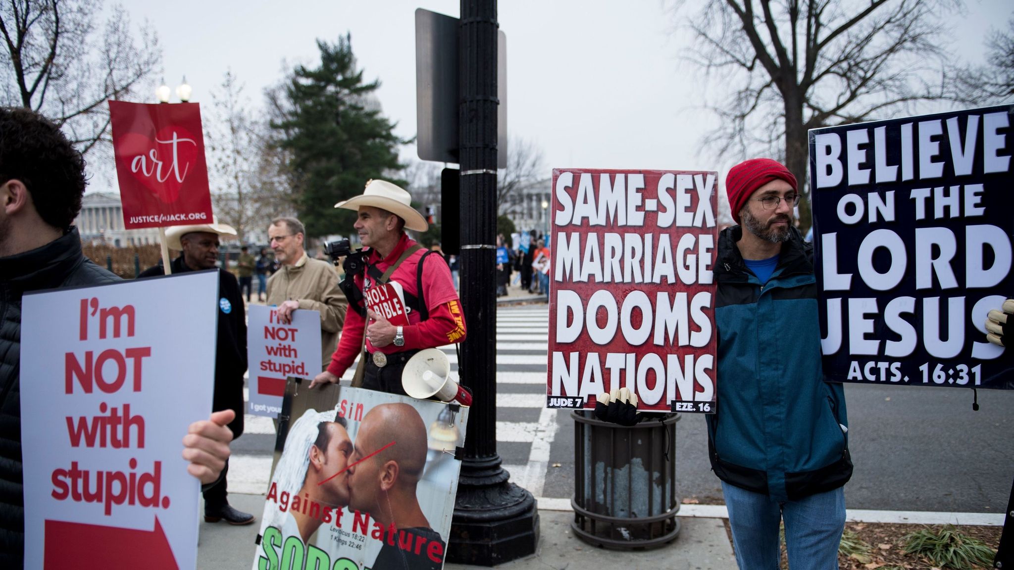 Gay wedding cake row reaches US Supreme Court | US News | Sky News