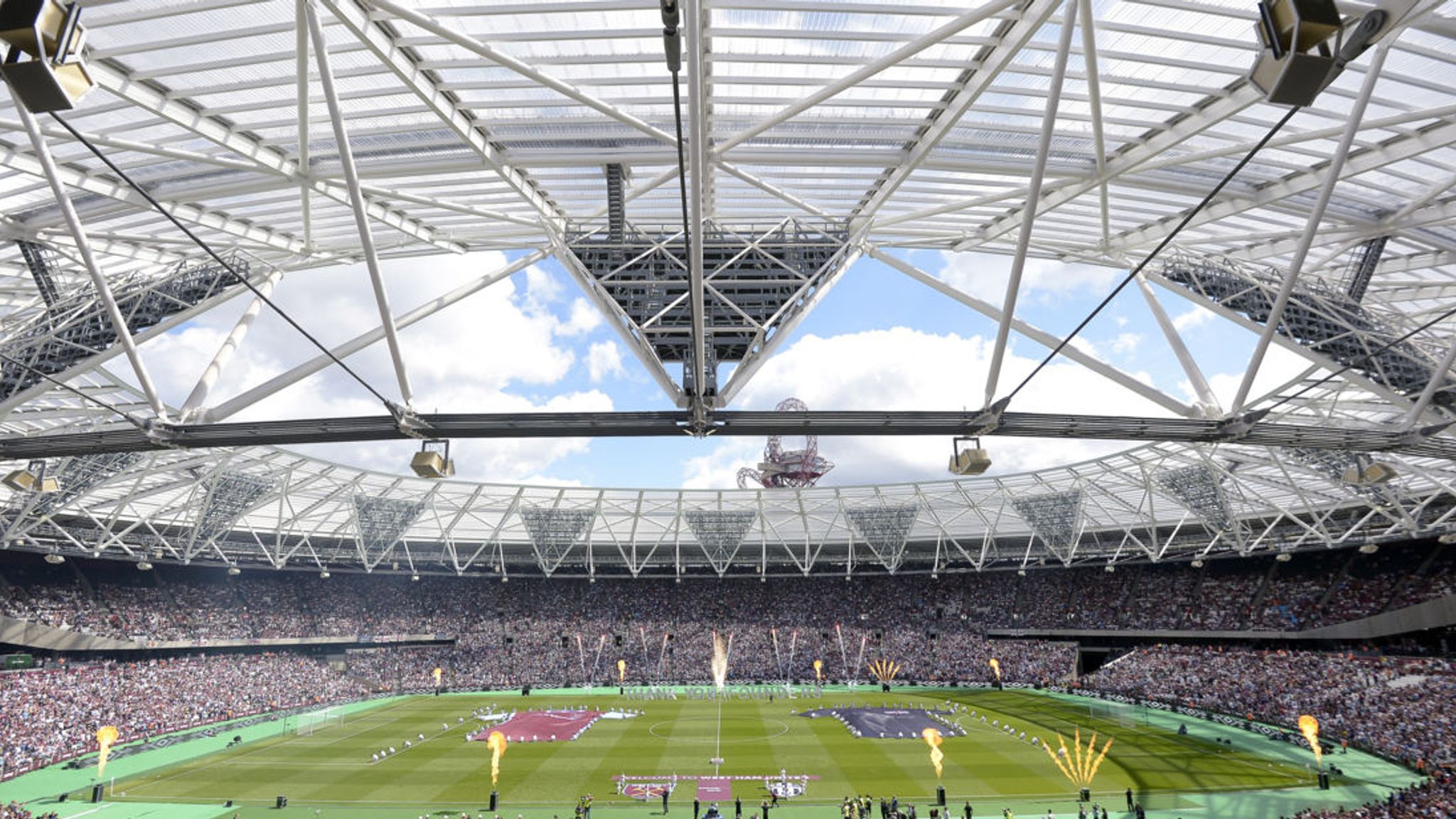 London Stadium transforms for MLB's arrival - ESPN Video