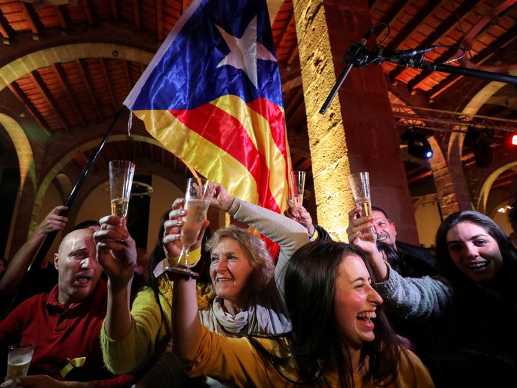 People react to results in Catalonia&#39;s regional elections at a gathering of the Catalan National Assembly (ANC) in Barcelona, Spain December 21, 2017. REUTERS/Albert Gea TPX IMAGES OF THE DAY