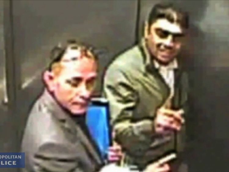Police have released CCTV footage of three suspects following a theft at a shopping centre in Ilford.
At approximately 11:20hrs on Wednesday, 26 July, the 69-year-old victim walked into Lloyds Bank in Ilford and withdrew £1,000 cash from her account.
