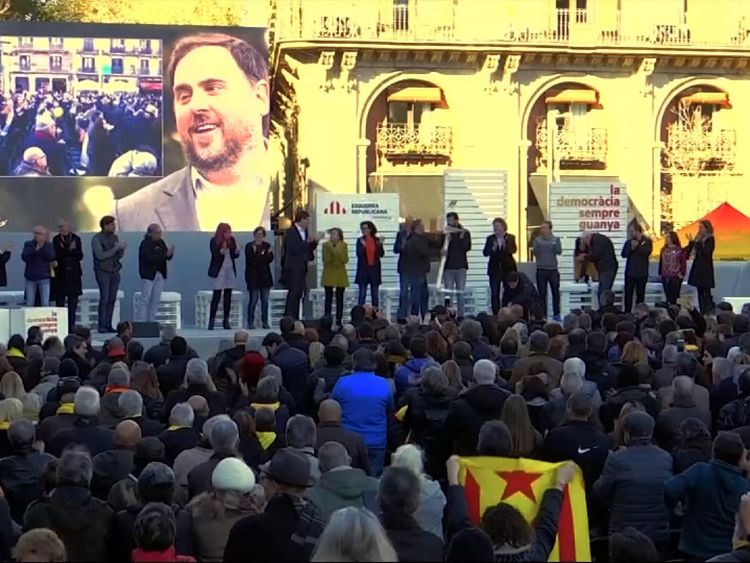 A rally for Oriol Junqueras outside Madrid prison