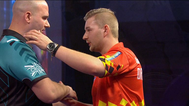 Thrilling encounter at Ally Pally | Video | Watch TV Show | Sky Sports