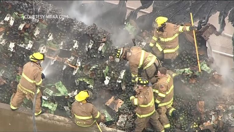 40,000 pounds of avocados spilled across a motorway in Central Texas when the truck hauling them crashed and caught fire.
