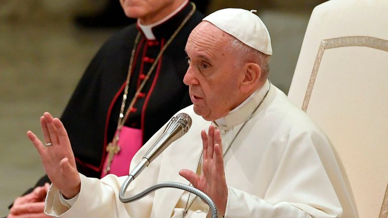 Pope Francis gives an audience to the Vatican&#39;s employees