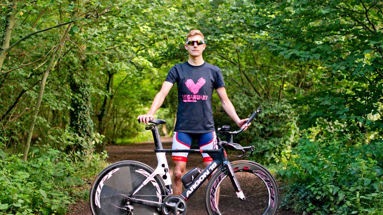 Veganuary ambassador and Team GB triathlete Daniel Geisler - kate@veganuary.com 