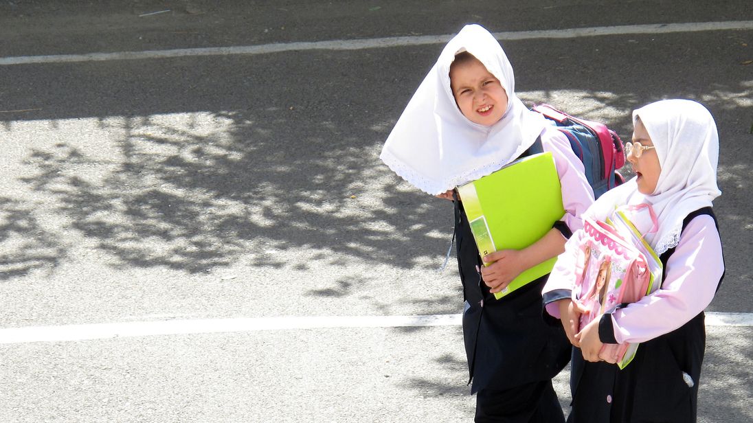 Children usually start learning English between the ages of 12 and 14