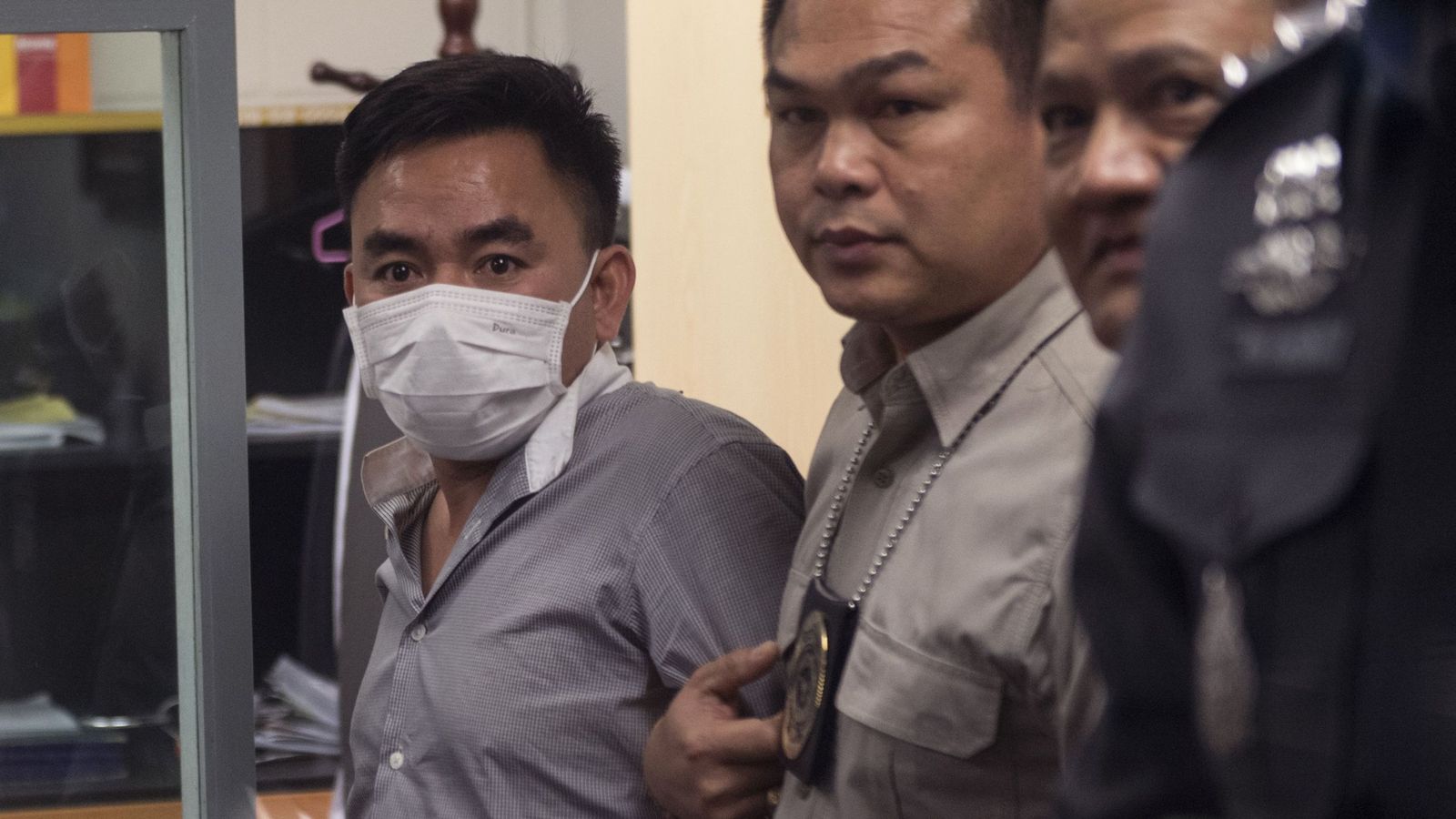 Animal-smuggling 'kingpin' arrested in Thailand | World News | Sky News