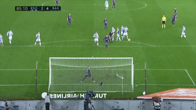 Messi scores stunning free-kick