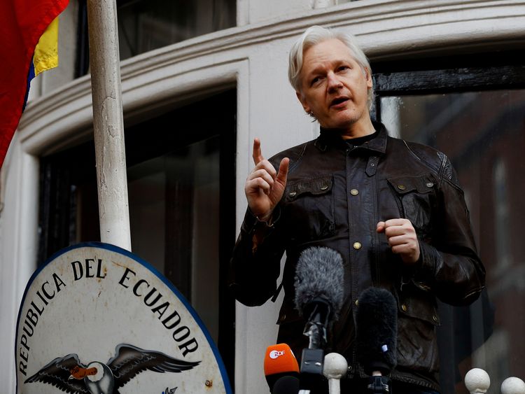 WikiLeaks founder Julian Assange is seen on the balcony of the Ecuadorian Embassy in London, Britain, May 19, 2017. REUTERS/Peter Nicholls/File Photo