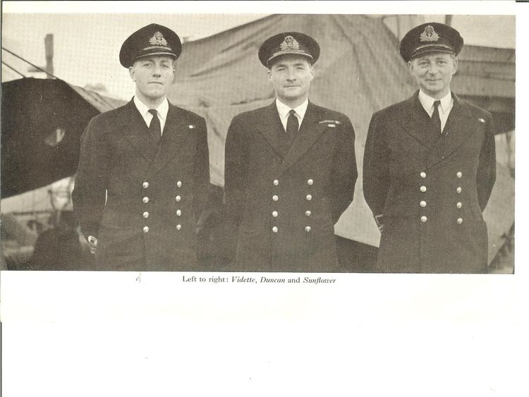 OPINION - PICS SENT IN FROM ROSE GRETTON PWG with 2 of his Atlantic CO’s – shows my grandfather with two other Battle of the Atlantic commanding officers. Peter Gretton in the middle.