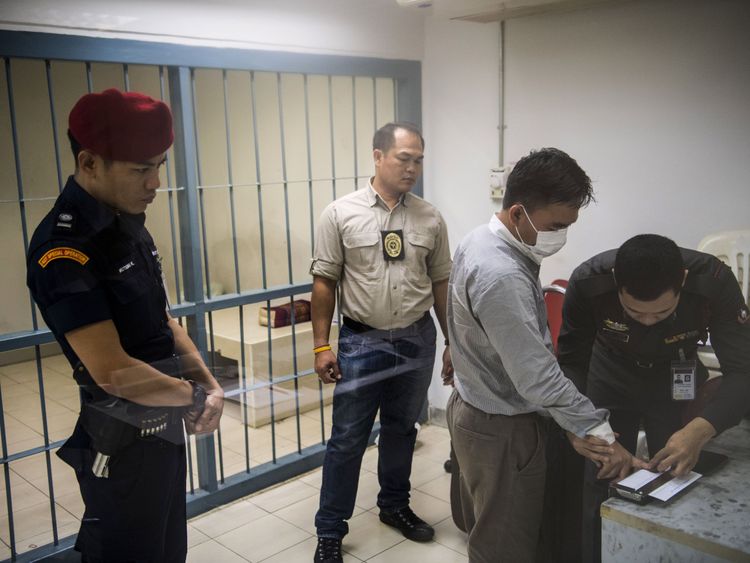 Asian wildlife trafficking 'kingpin' arrested; Kabul hotel under attack
