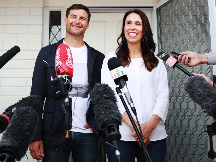  Jacinda Ardern and her partner Clarke Gayford are expecting their first child in June 2018. Deputy Prime Minister Winston Peters will take on Prime Ministerial duties for six weeks after the baby is born.