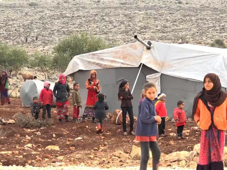 Thousands flee as Syria violence intensifies Thousands flee as Syria violence intensifies