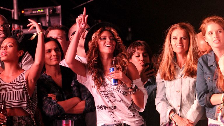Beyonce was having fun at Coachella back in 2010, will you?