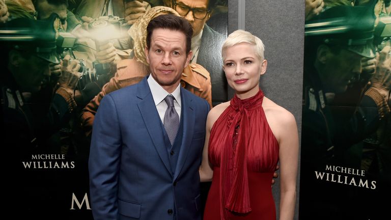 BEVERLY HILLS, CA - DECEMBER 18:  Mark Wahlberg (L) and Michelle Williams attend the premiere of Sony Pictures Entertainment&#39;s "All The Money In The World" at Samuel Goldwyn Theater on December 18, 2017 in Beverly Hills, California.  (Photo by Kevin Winter/Getty Images)