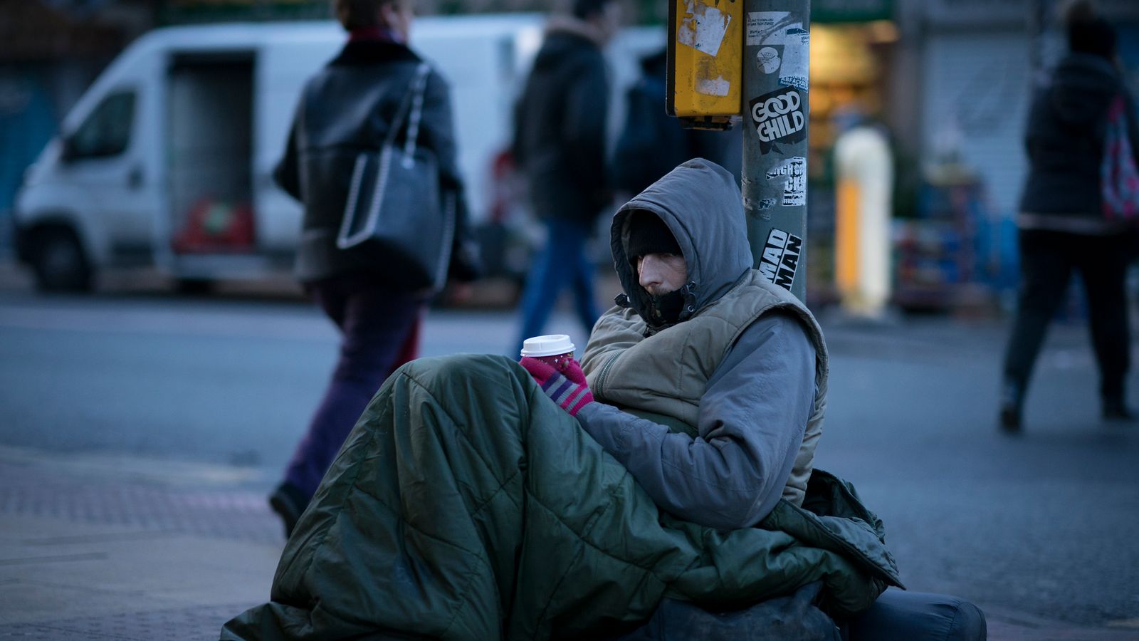 How You Can Help Someone Sleeping Rough In The Cold Weather 