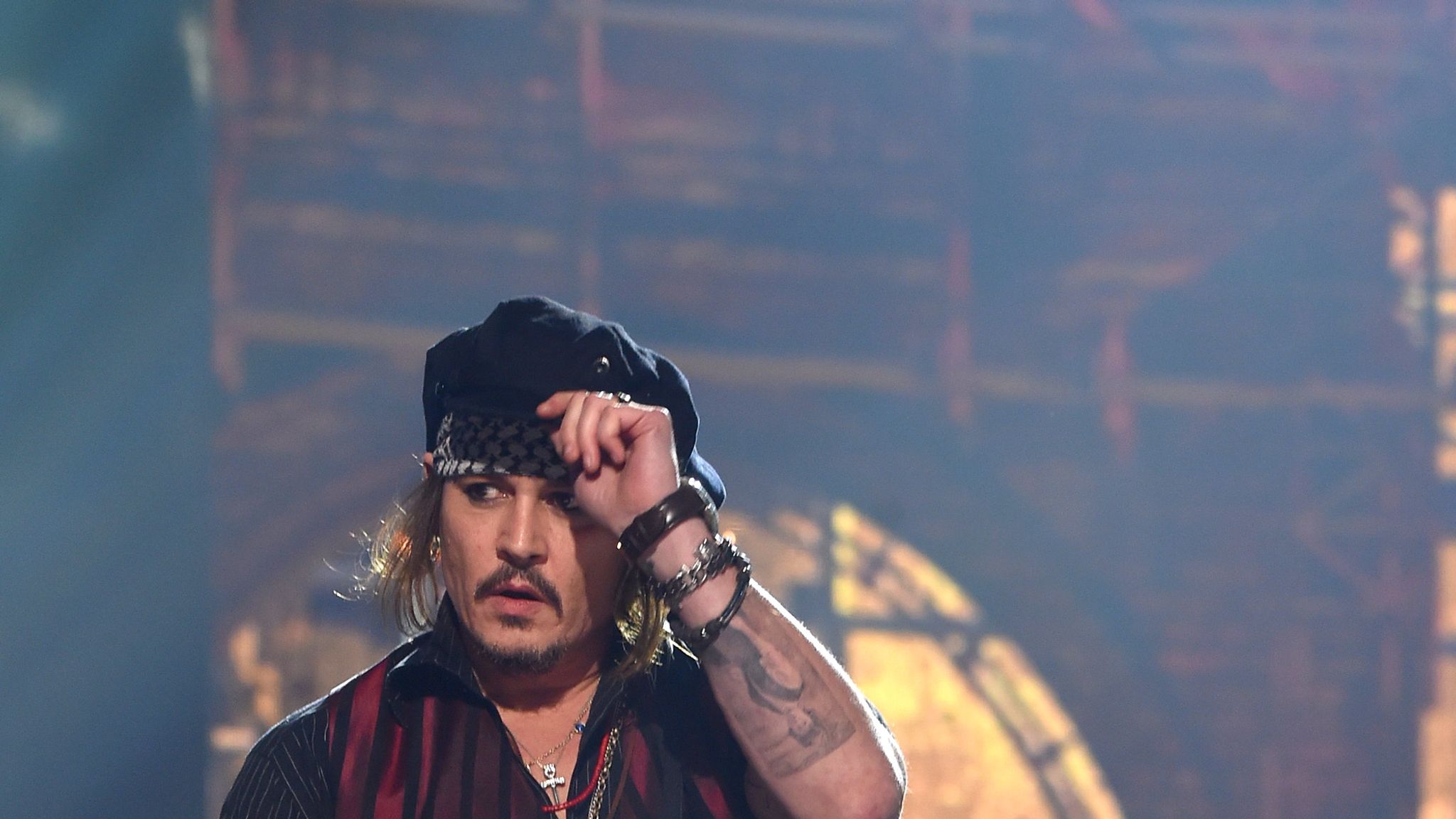 Johnny Depp settles multimillion-dollar lawsuit against former managers ...