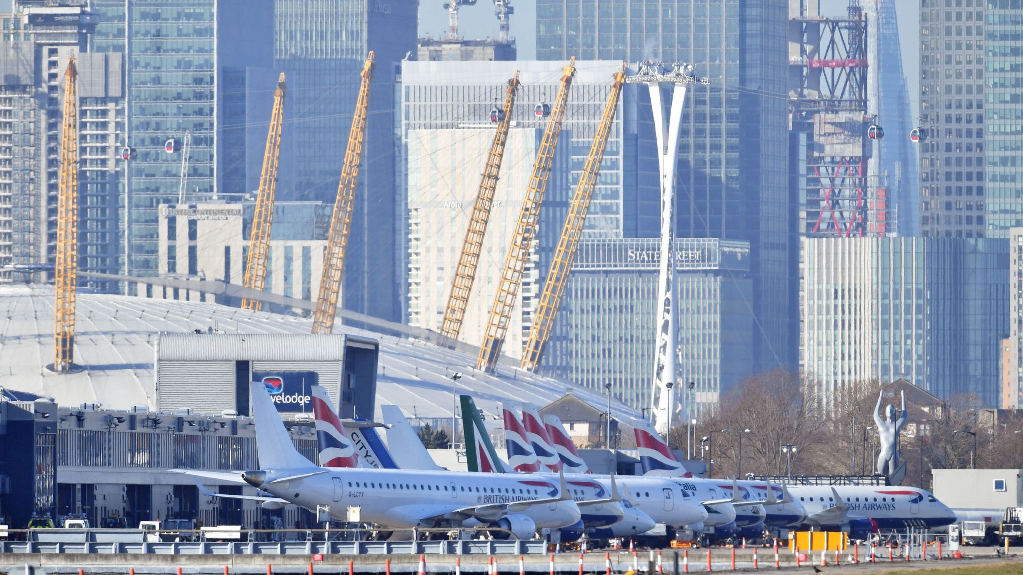 Unexploded WWII Bomb To Be Detonated As London City Airport Reopens ...