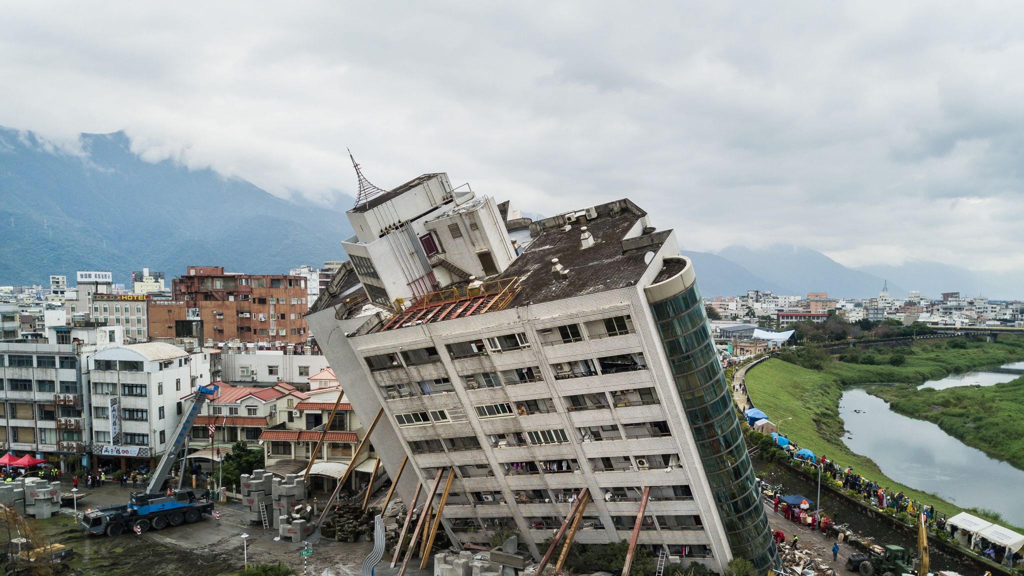 People trapped as buildings cave in after Taiwan earthquake World