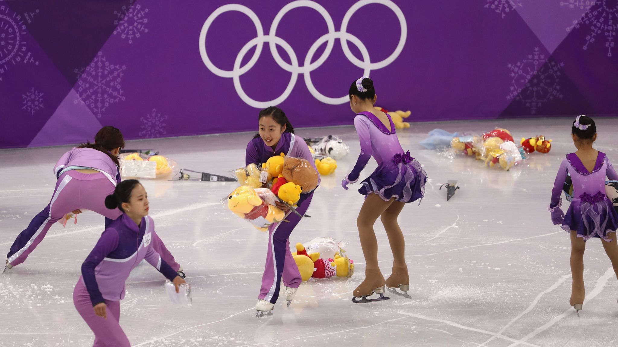 winnie the pooh figure skater