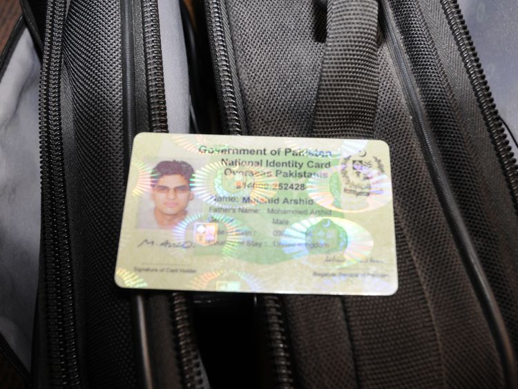 Government of Pakistan National Identity Card in name of Mujahid Arshid