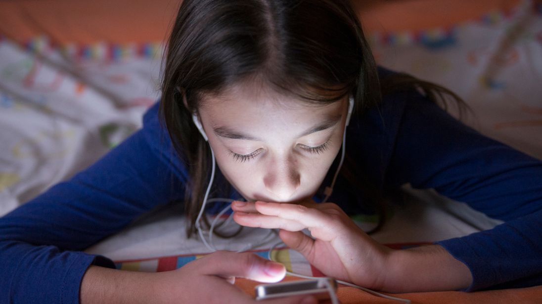 Ministers are looking at ways of restricting how much time children spend on social media