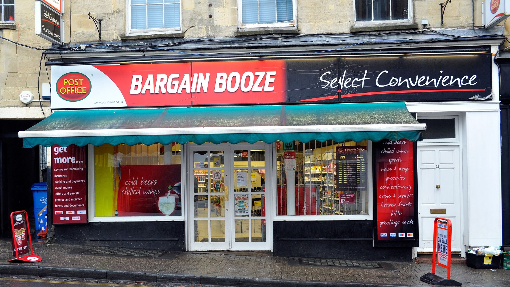 2,600 jobs at risk as Bargain Booze heads for administration Business