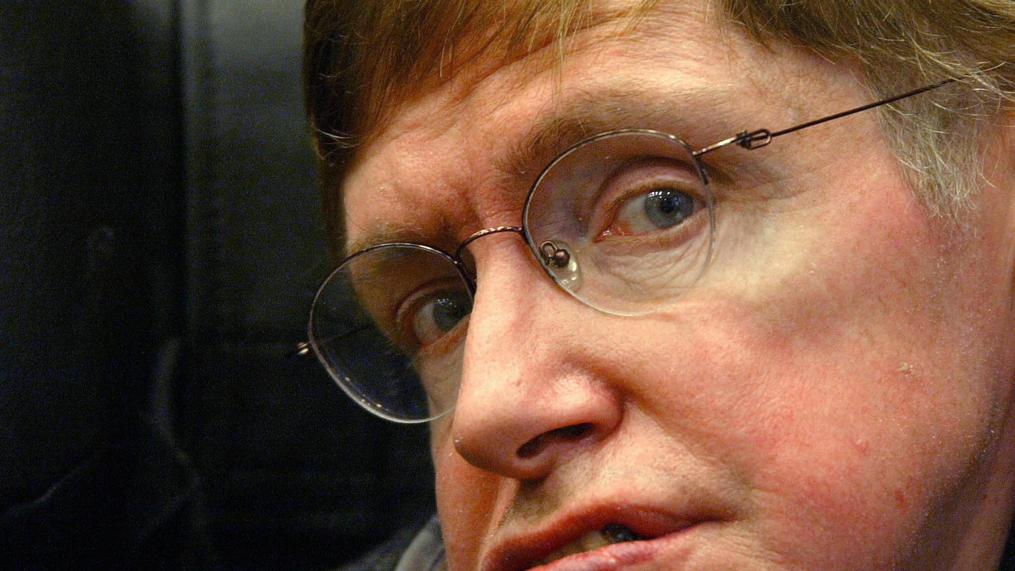 Coronavirus Stephen Hawking's ventilator donated to treat patients in
