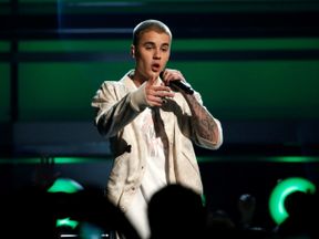 Ο Bieber δεν τραυματίστηκε στο χτύπημα
