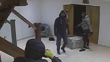 CCTV shows men smashing through patio door in 'terrifying' burglary ...