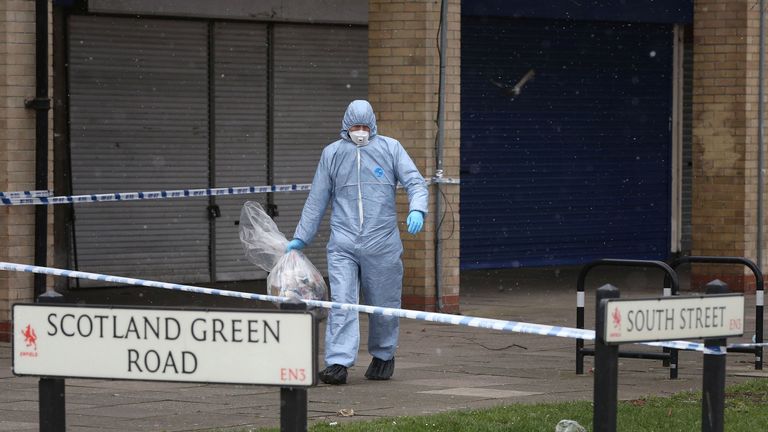 Murder Inquiry Under Way After Man Shot And Stabbed In North London ...