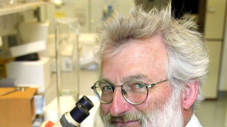 Sir John Sulston, winner of the Nobel Prize for Medicine, has died aged 75