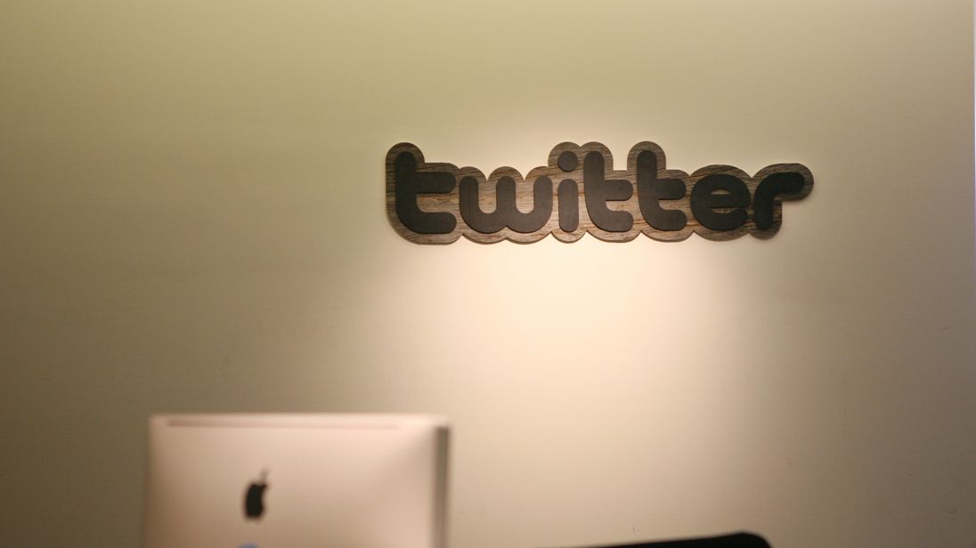 Twitter Suspended Over 1.2Mln Accounts for Terrorist Content Since 8