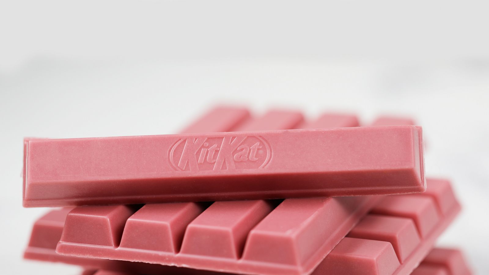 KitKat to release naturally pink 'ruby chocolate' bars UK News Sky News
