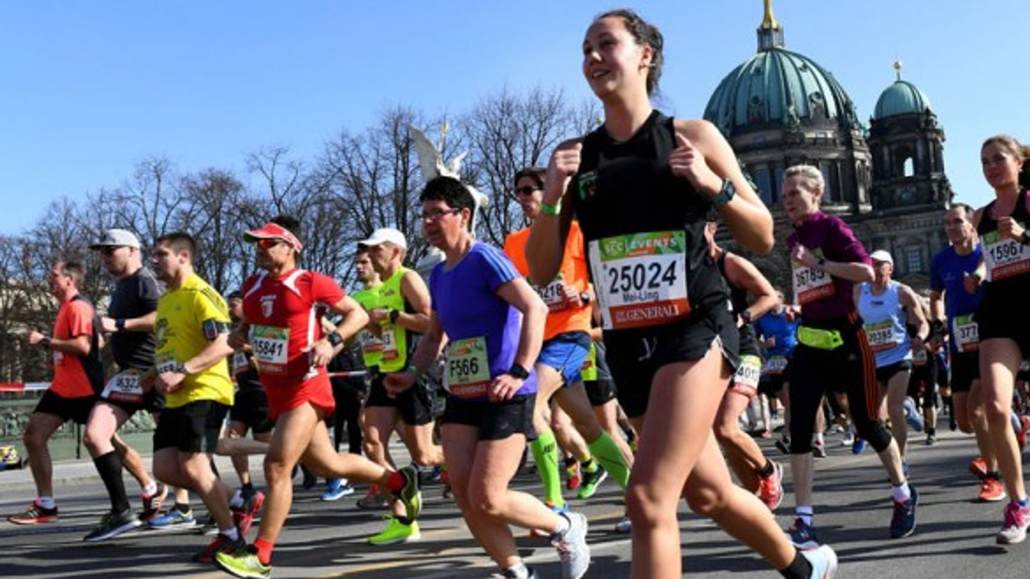 Men held over 'plot to attack Berlin half marathon' World News Sky News