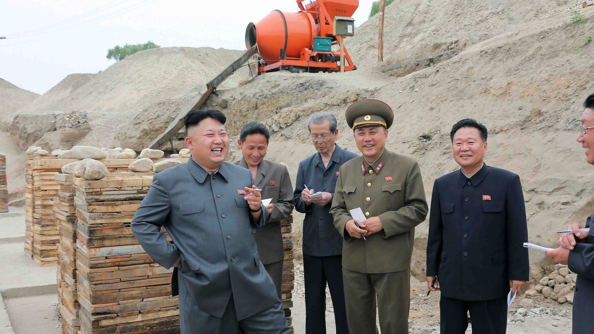 South Korean envoy 'told Kim Jong Un to kick smoking habit' during ...