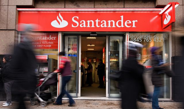 Spanish lender Banco Santander profit rises by 10 pct in Q1 Spanish lender Banco Santander profit rises by 10 pct in Q1