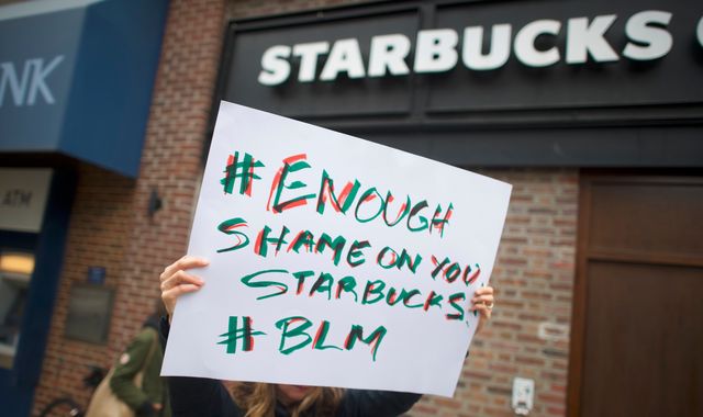 https://e3.365dm.com/18/04/640x380/skynews-starbucks-us-business_4285490.jpg