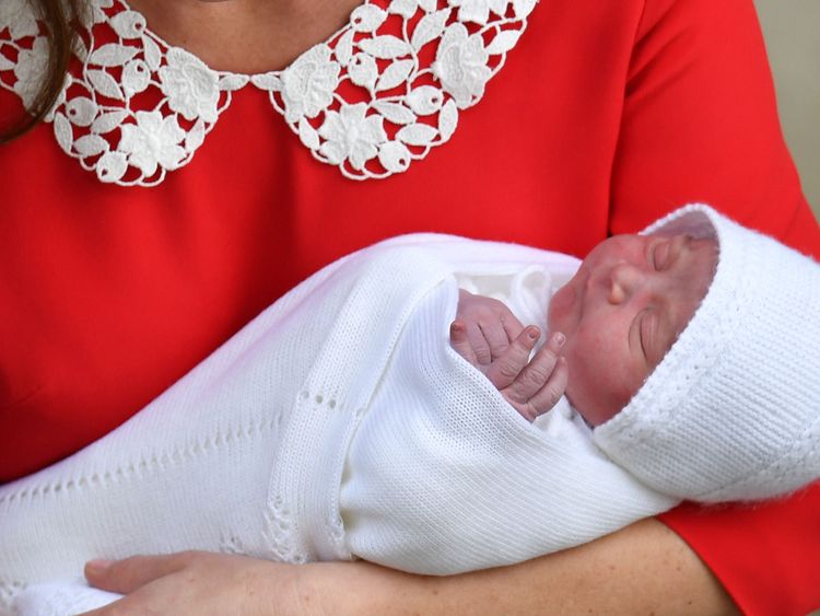 Kate and William present the new royal baby to the public Kate and William present the new royal baby to the public