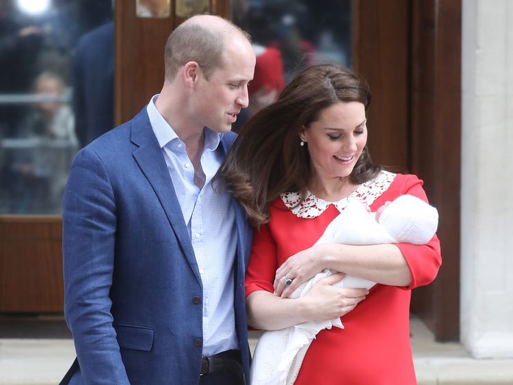 Prince William, Duke of Cambridge and Catherine, Duchess of Cambridge depart the Lindo Wing with their newborn son at St Mary's Hospital on April 23, 2018 in London, England. The Duchess safely delivered a boy at 11:01 am, weighing 8lbs 7oz, who will be fifth in line to the throne.