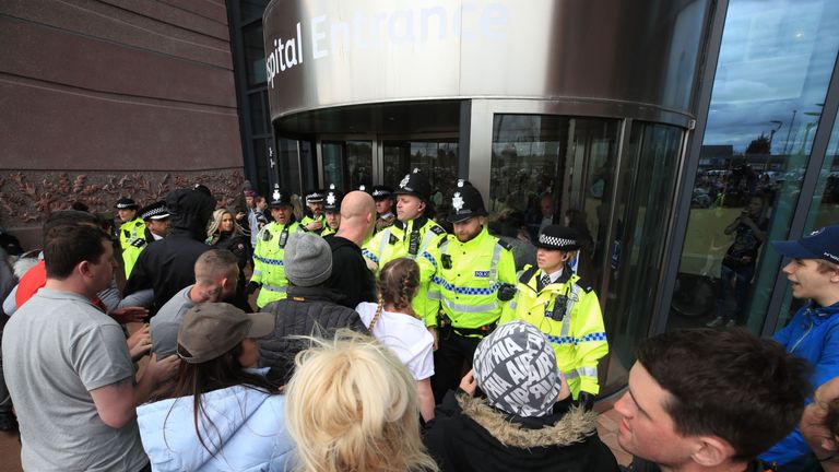 Police stop protesters from getting into Alder Hey Children&#39;s Hospital