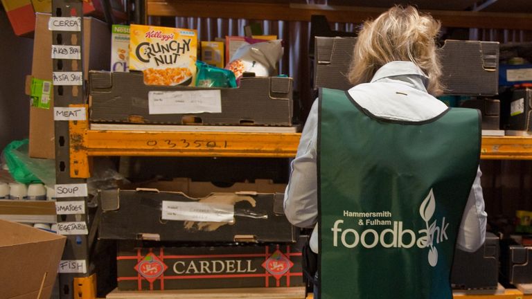 A rising number of people are using food banks in Universal Credit areas.