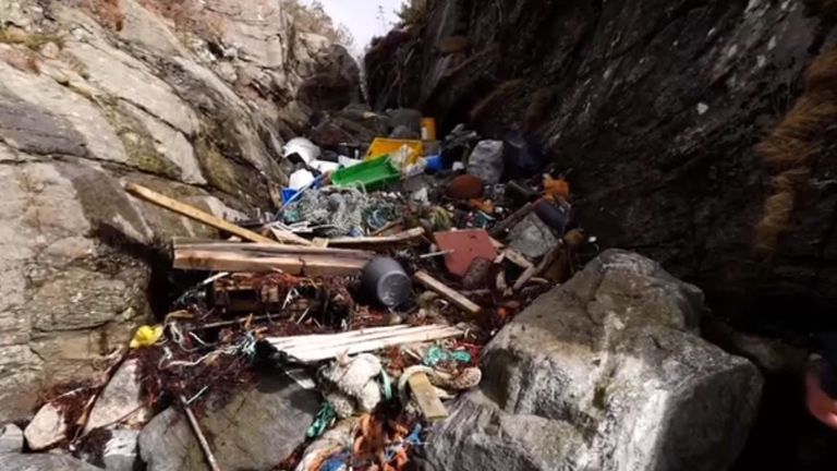 Tons of litter ends up on Norway&#39;s coast