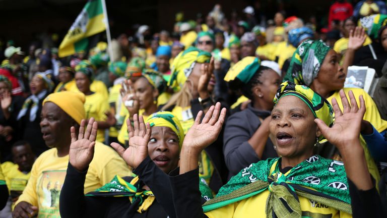 Winnie Mandela: Thousands of mourners celebrate the life of anti ...