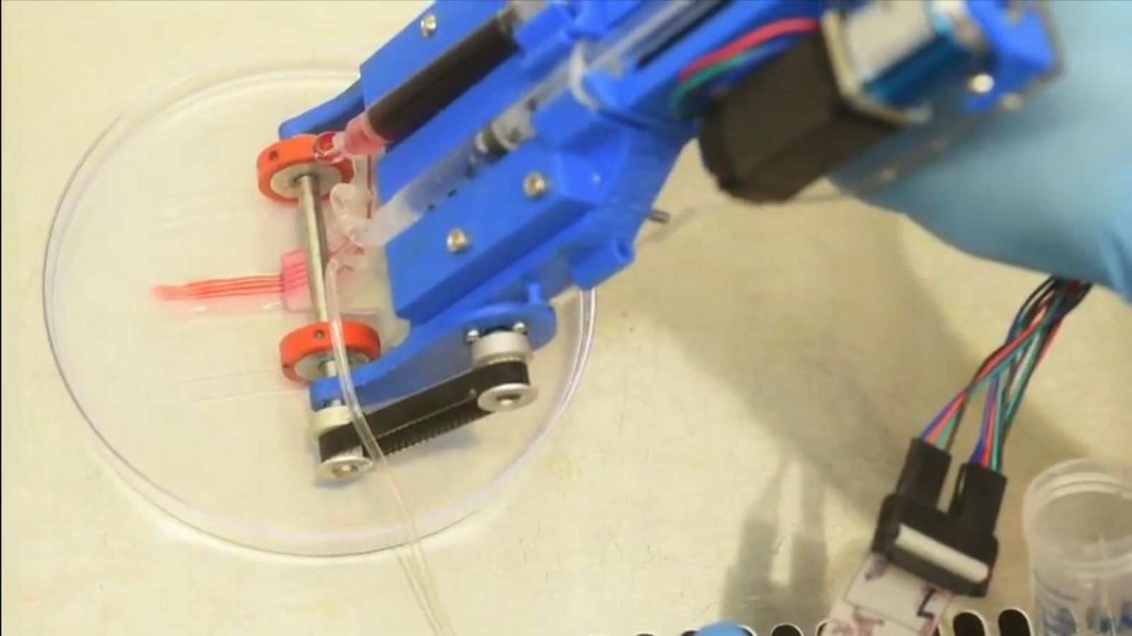 Scientists invent handheld 3D skin printer which could heal deep wounds
