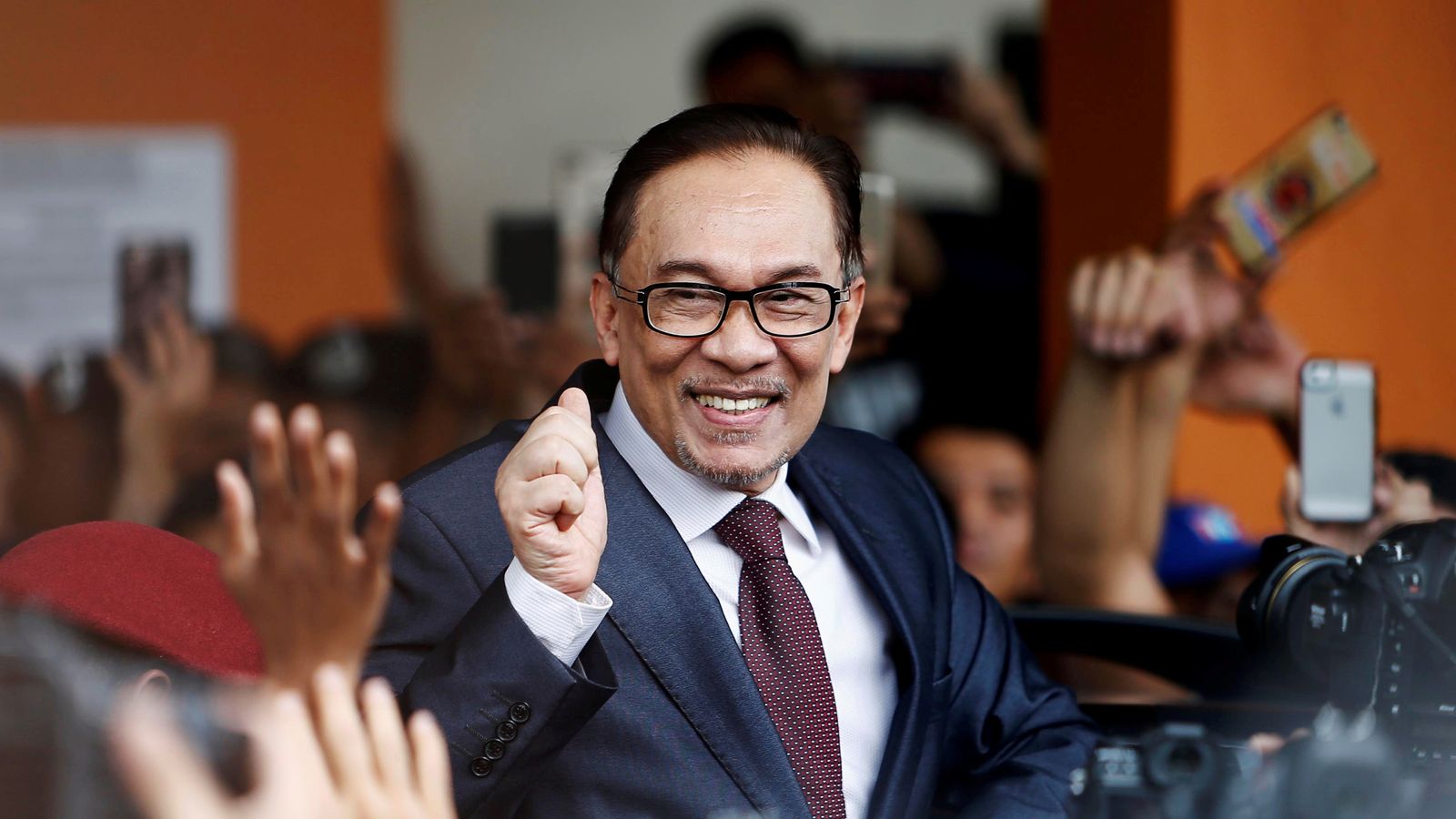 Anwar Ibrahim freed from jail after pardon from new Malaysian PM