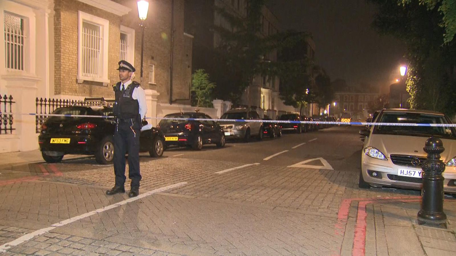 Murder investigation launched after man stabbed to death in Chelsea ...